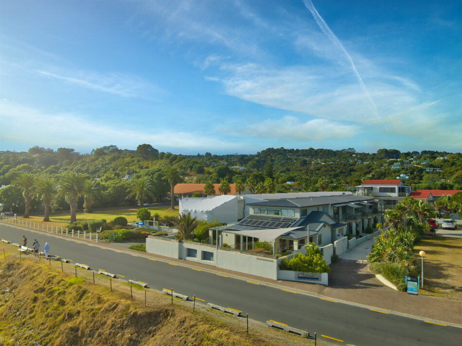 Residence & Apartments